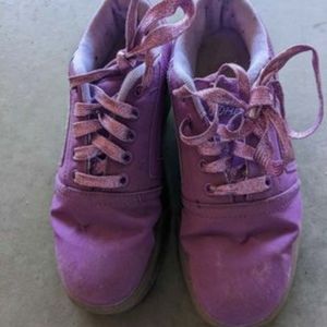 Heelys shoes yth size 5 us wo's size 6